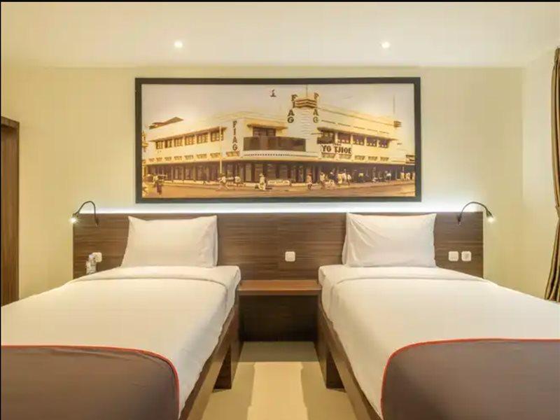 Super Oyo Collection O Hotel Pasar Baru Heritage Bandung Dış mekan fotoğraf