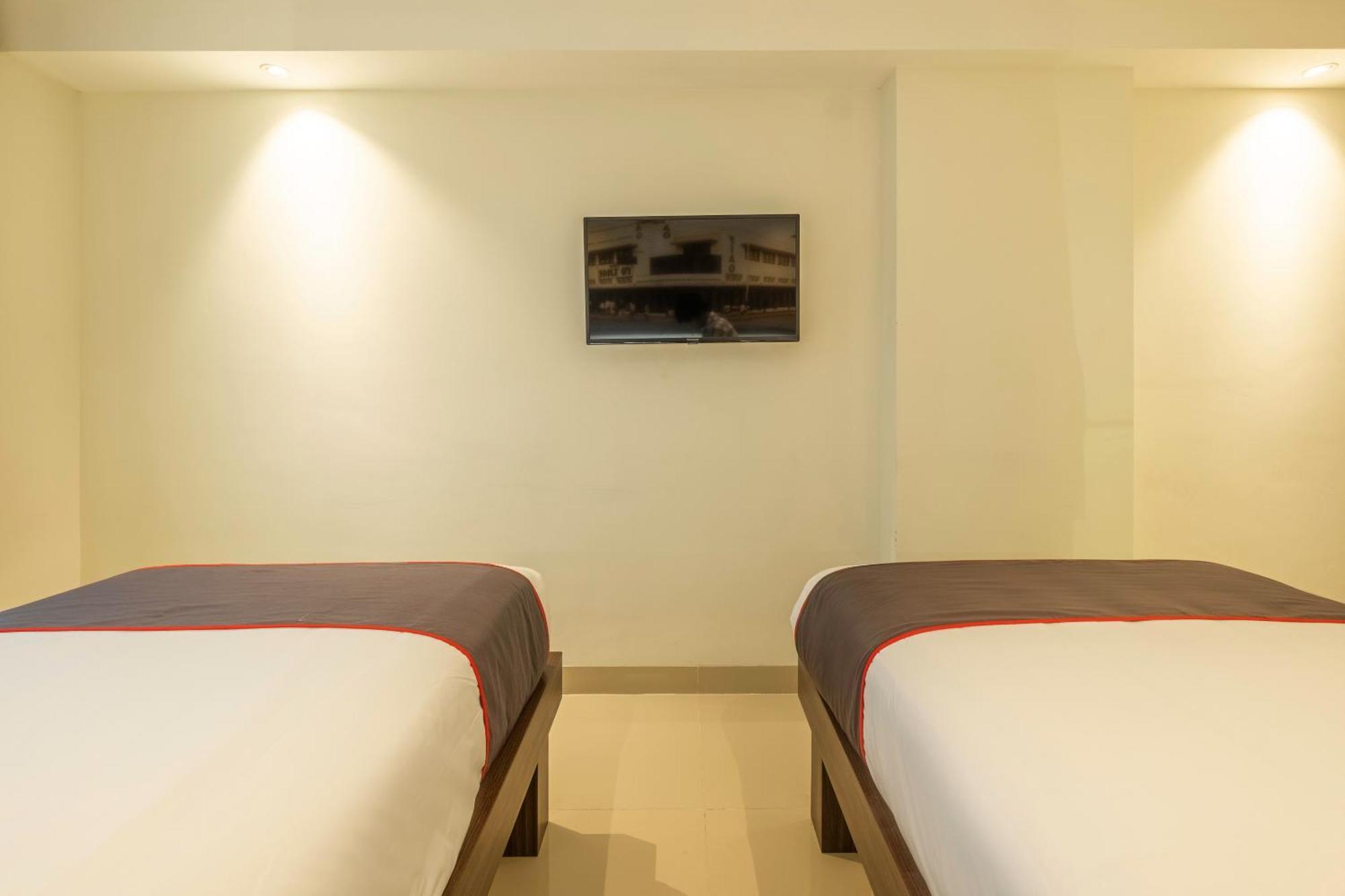 Super Oyo Collection O Hotel Pasar Baru Heritage Bandung Dış mekan fotoğraf