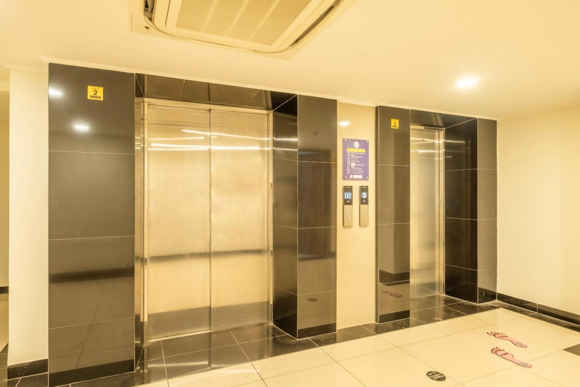 Super Oyo Collection O Hotel Pasar Baru Heritage Bandung Dış mekan fotoğraf