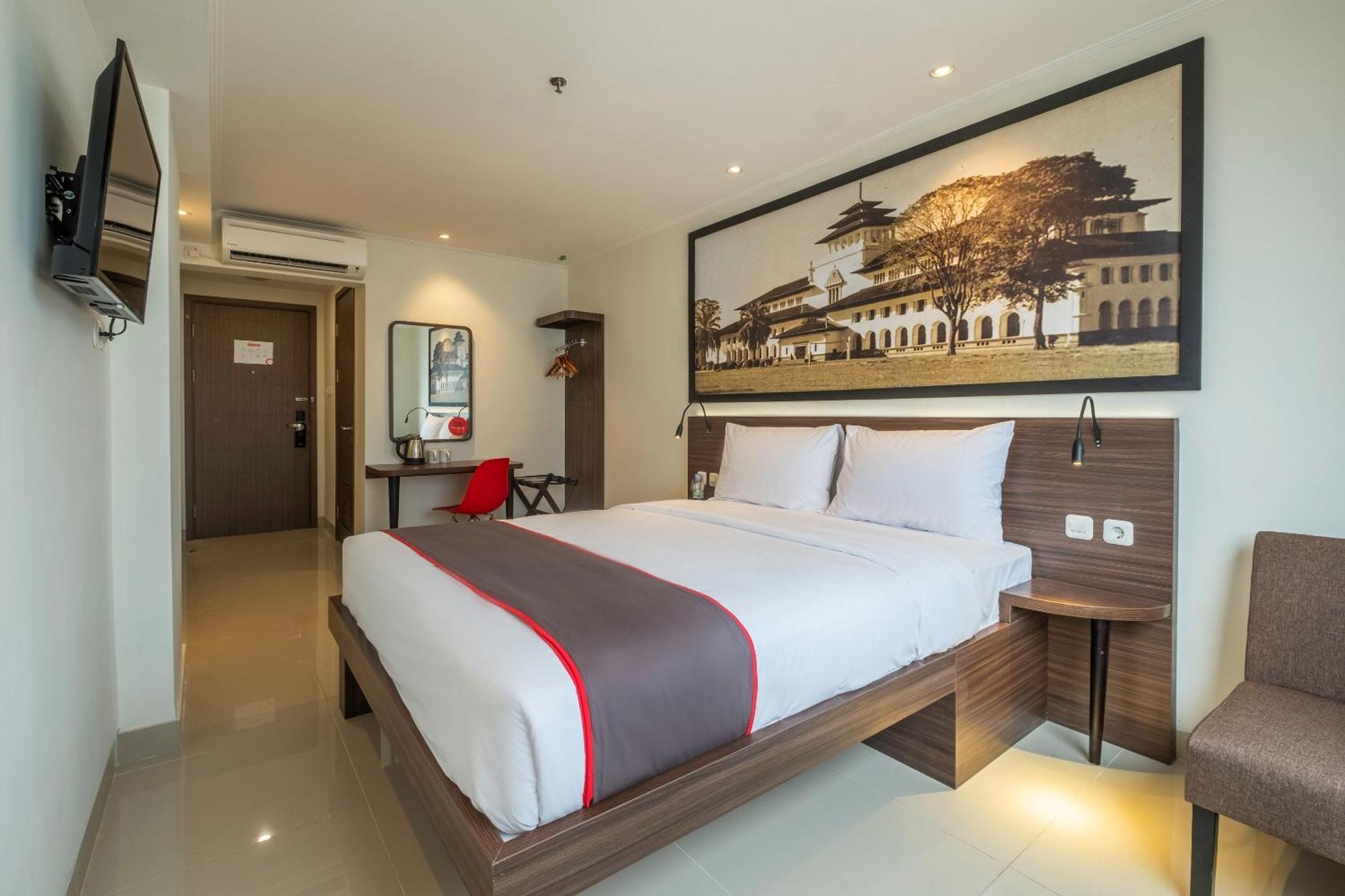 Super Oyo Collection O Hotel Pasar Baru Heritage Bandung Dış mekan fotoğraf