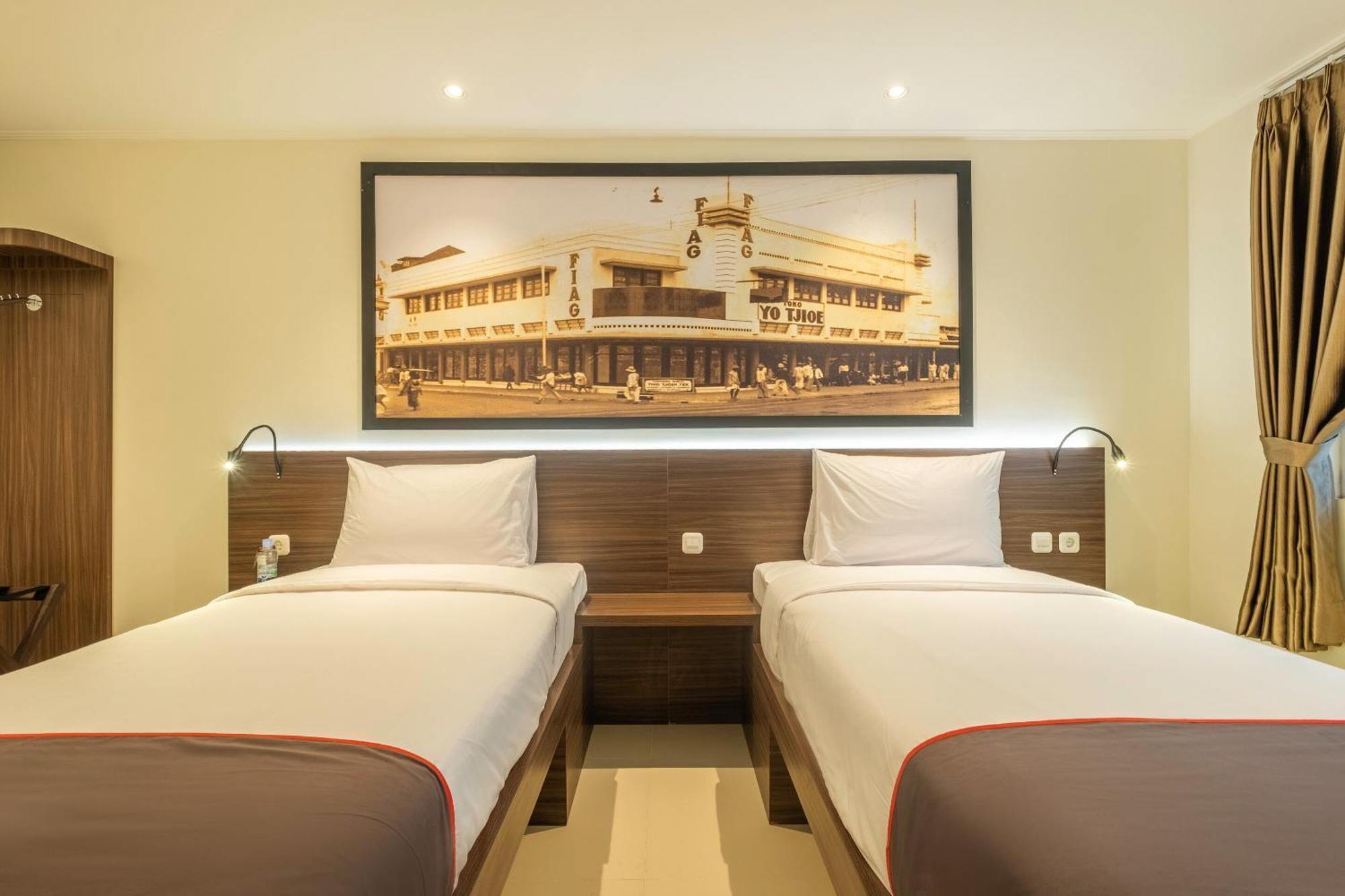 Super Oyo Collection O Hotel Pasar Baru Heritage Bandung Dış mekan fotoğraf