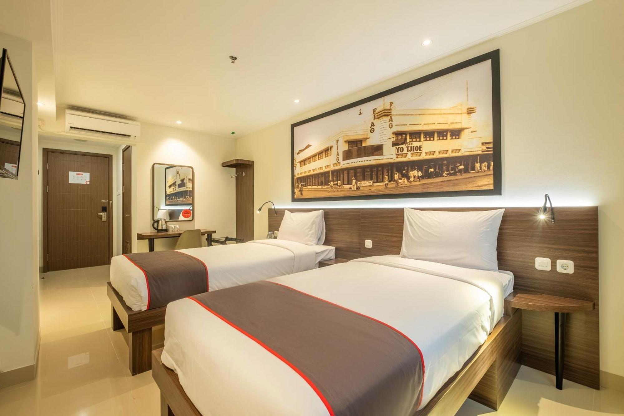 Super Oyo Collection O Hotel Pasar Baru Heritage Bandung Dış mekan fotoğraf